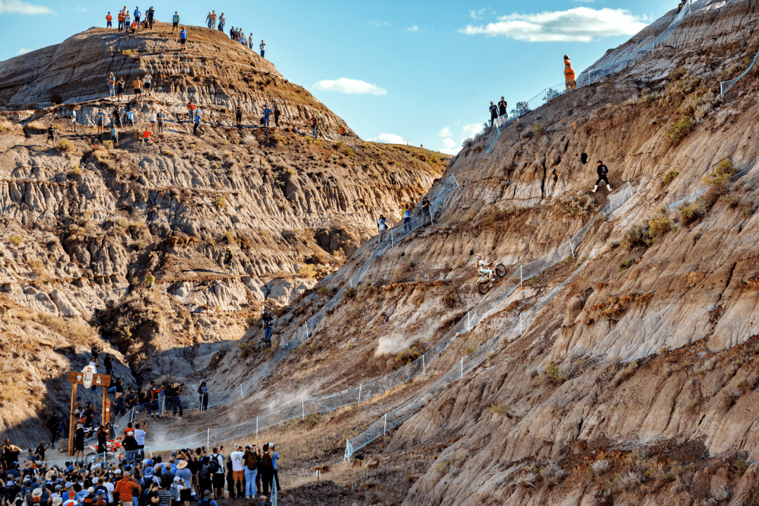 关于Ming连续十场比赛得分超过惊险取胜,塞尔维亚队挑战极限!的信息 关于Ming连续十场比赛得分超过惊险取胜,塞尔维亚队挑战极限!的信息