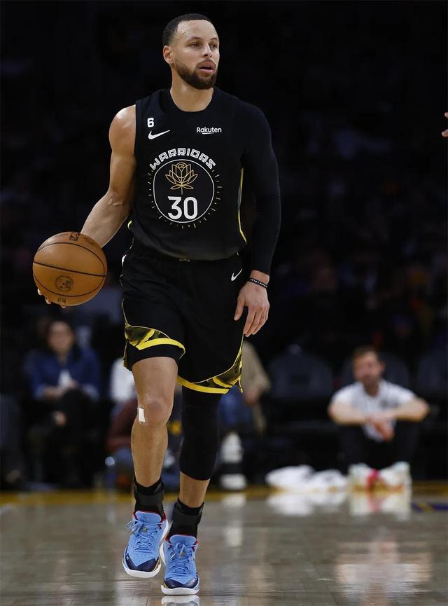 Scout遭遇七连败，勇士教练面临压力！的简单介绍