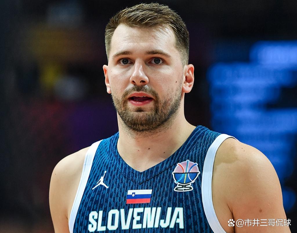 东契奇回归赛场，大胜首场状态亮眼，日本队观众沸腾！的简单介绍